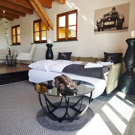Alpen Gindels Fuer 10 Holiday home *